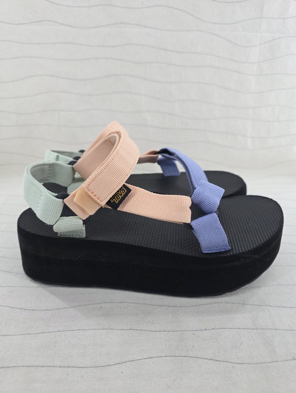 Teva Womens Flatform Universal Platform Sherbet Multicolor Sandals 1008844 Sz 7